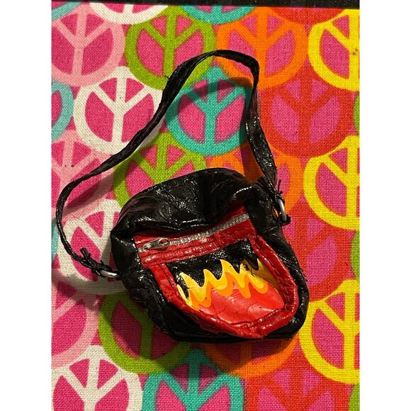 Bratz Doll Jade style it black flames bag - Picture 1 of 2